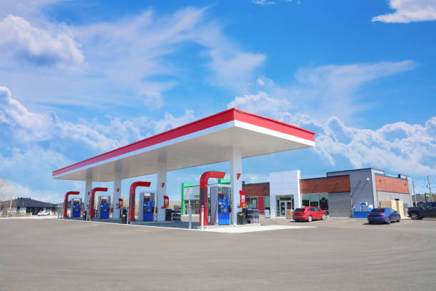 Picture of a gasoline station with four pumps